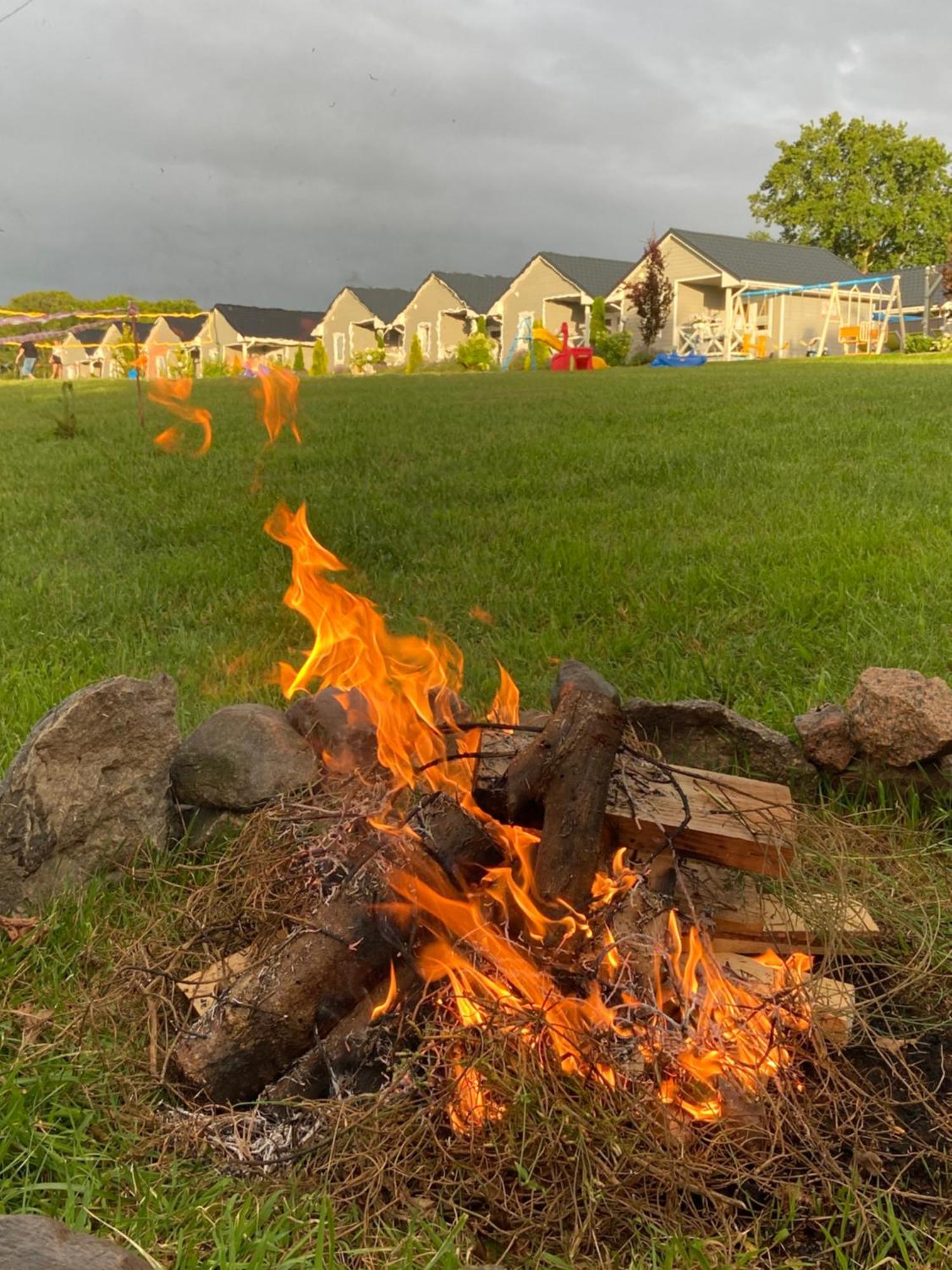 Domki Nad Rozlewiskiem Villa Sarbinowo Buitenkant foto